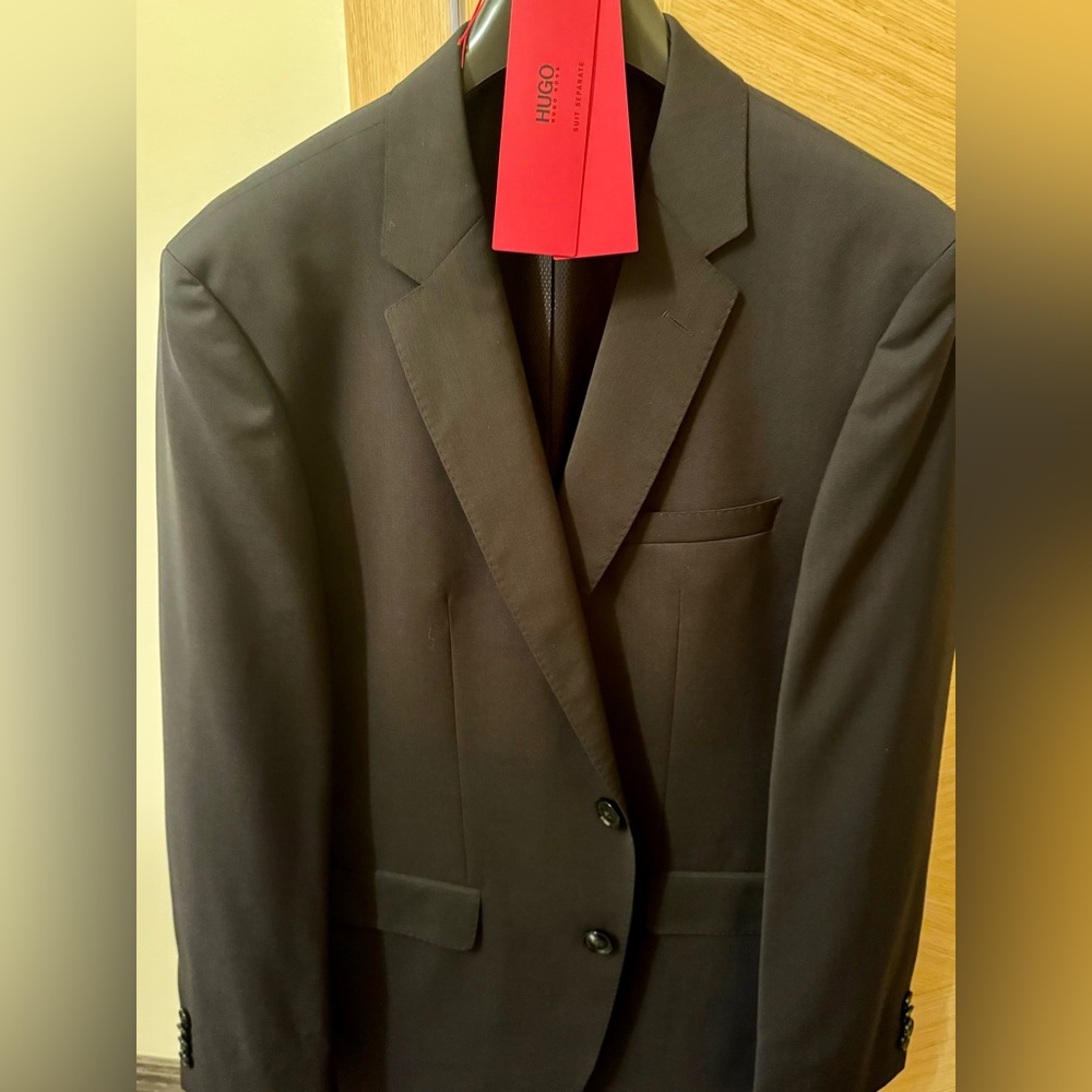 Hugo Boss Men's Black Jacket Coat 2 Button Placket Size 38 S, Like new